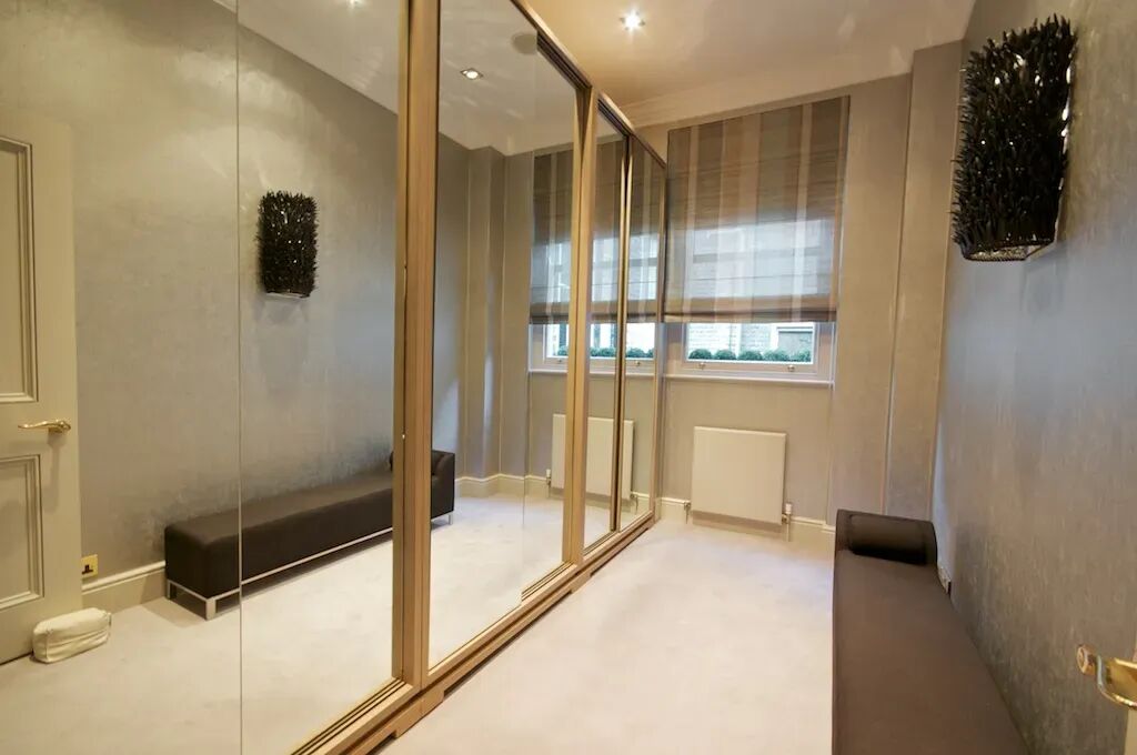 Cadogan Corner Gallary Image 3