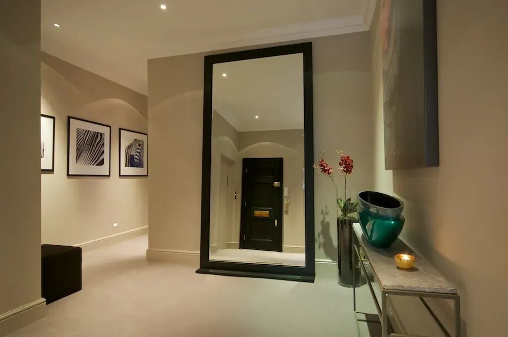 Cadogan Corner Gallary Image 1