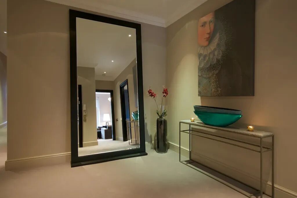 Cadogan Corner Gallary Image 2