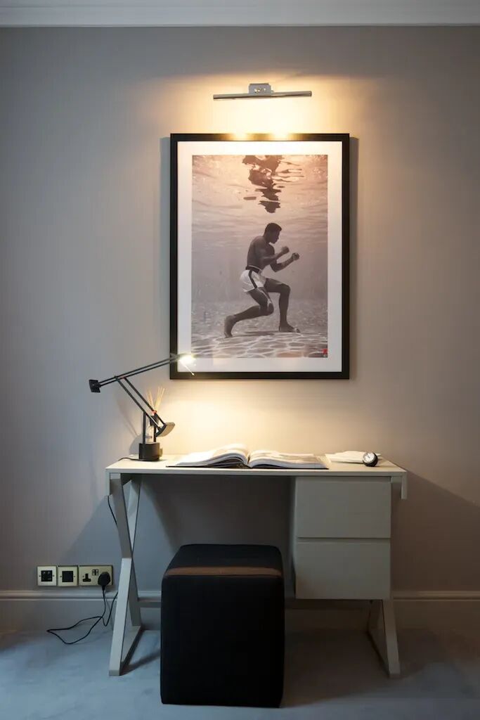 Cadogan Corner Gallary Image 1