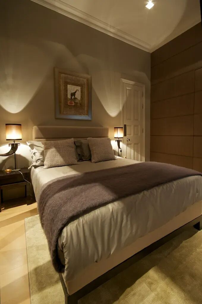 Cadogan Nights Gallary Image 4