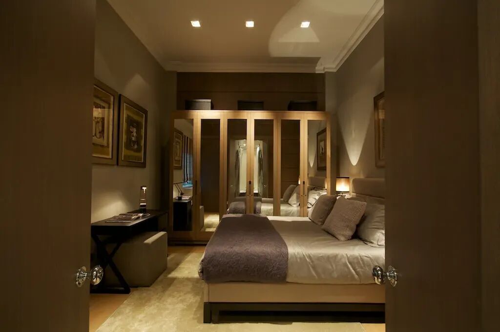 Cadogan Nights Gallary Image 6