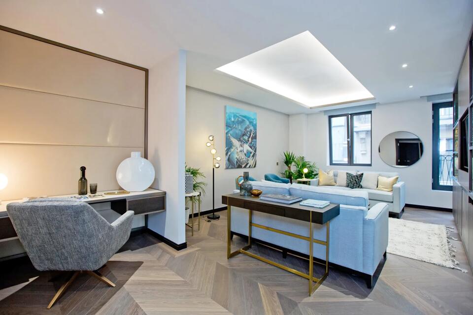 Golden Soho Gallery Image 3