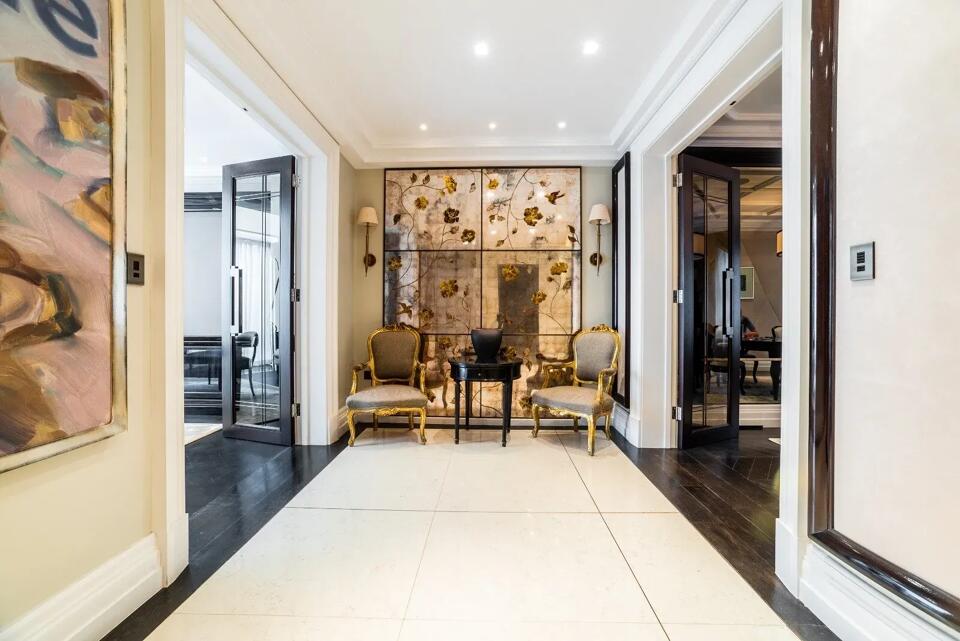 Knightsbridge Tales Gallery Image 5