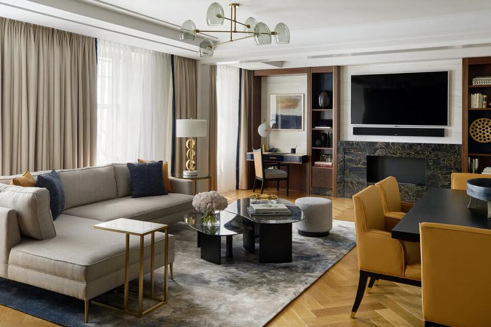 Tower Elegance Gallery Image 1