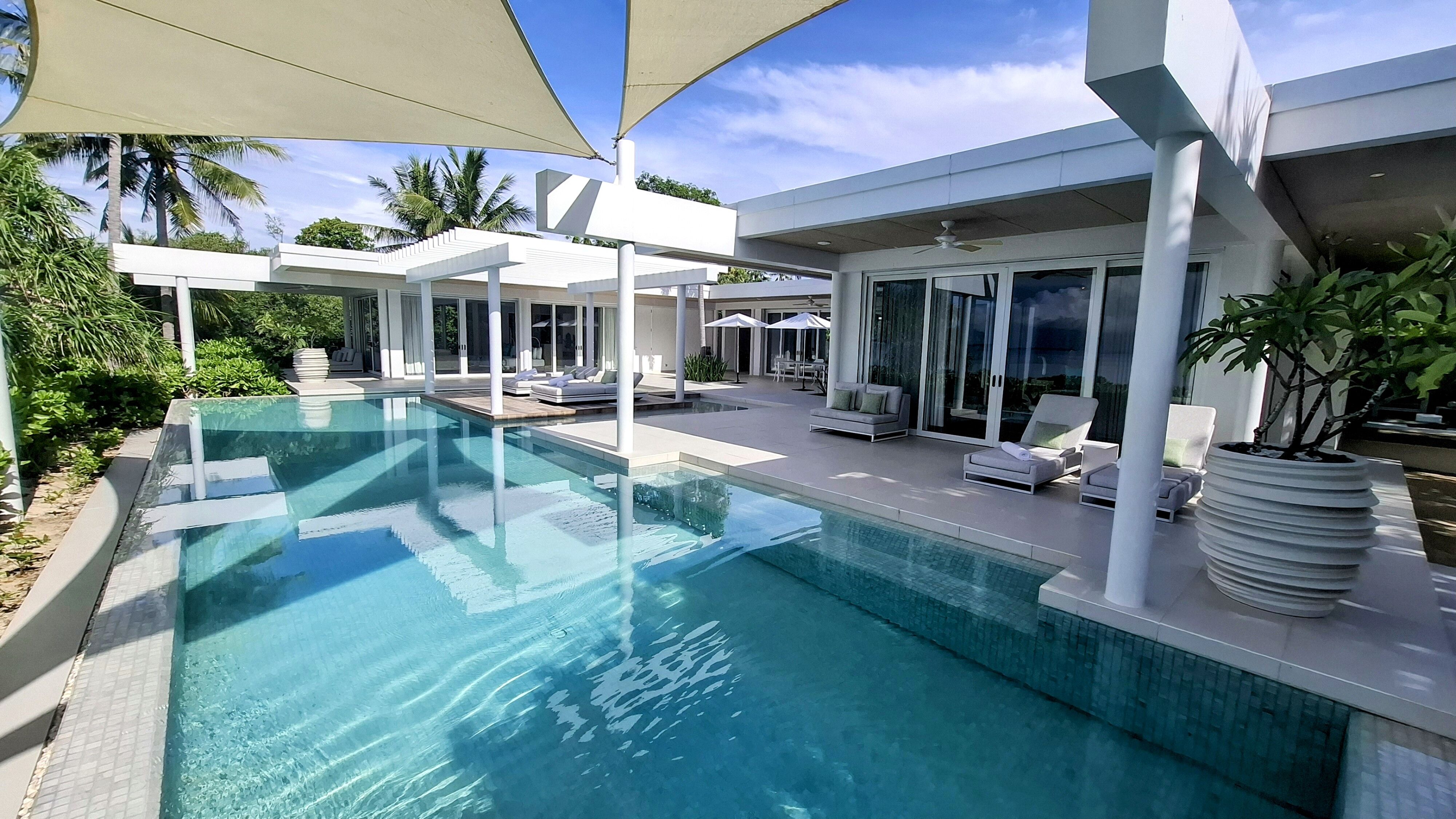 hideaway-private-island-villa-image-3