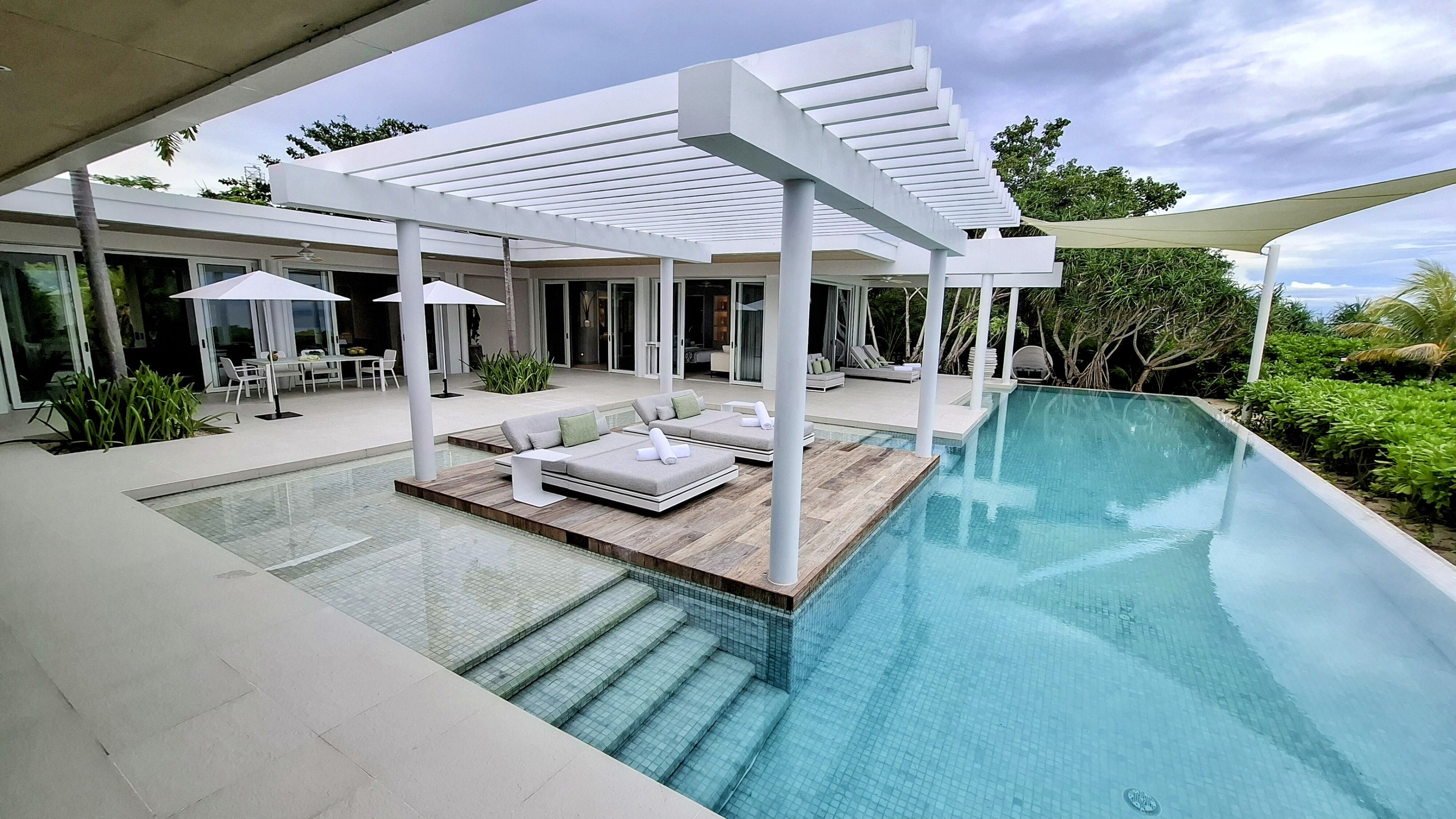 hideaway-private-island-villa-image-9