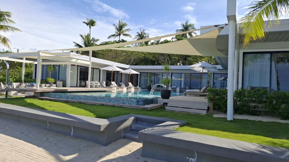 Luxurious Private Island Villa Gallery Image 2