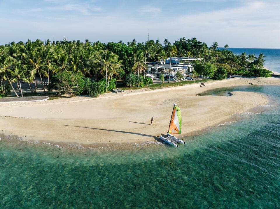 Luxurious Private Island Villa Gallery Image 1