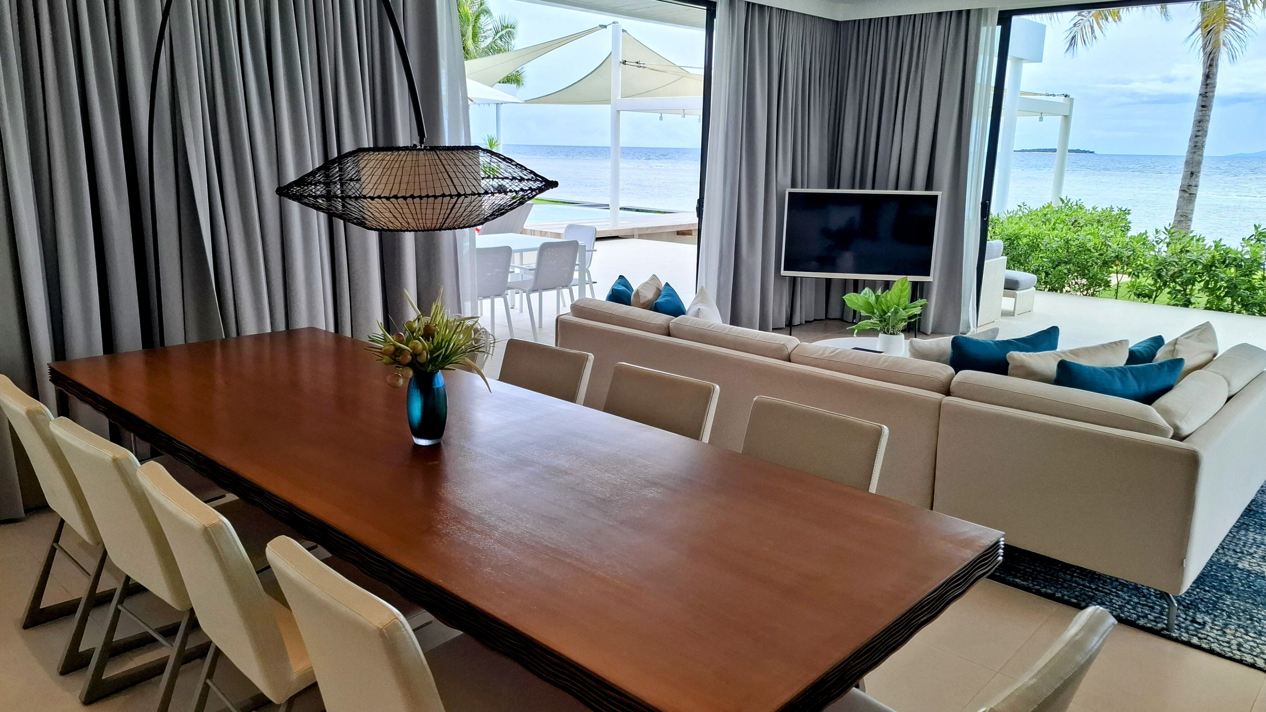 Luxurious Private Island Villa Gallary Image 2