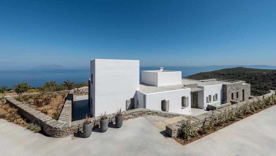 Ariel Gallery Image 1
