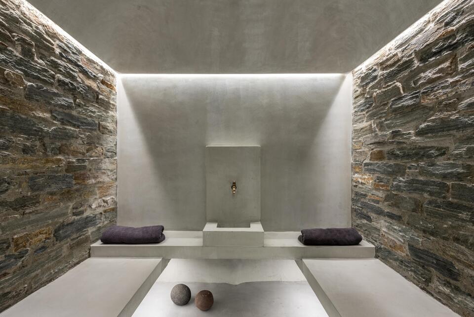 Ariel Gallery Image 6