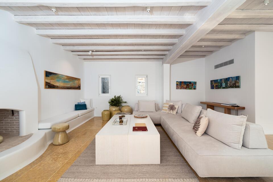 Carmina Gallery Image 2