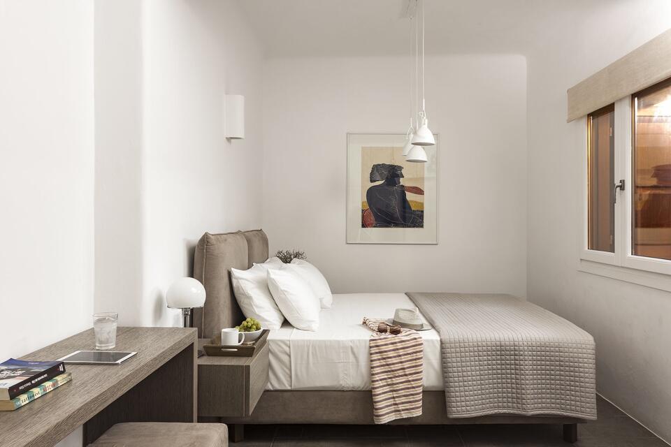 Cecile Gallery Image 4