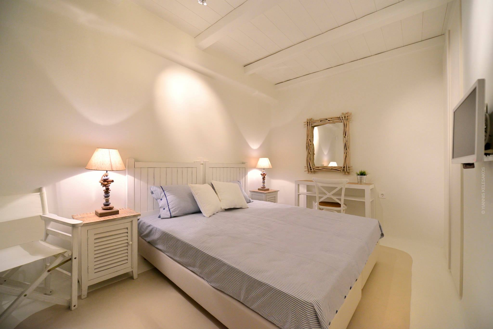 Erato Gallary Image 5