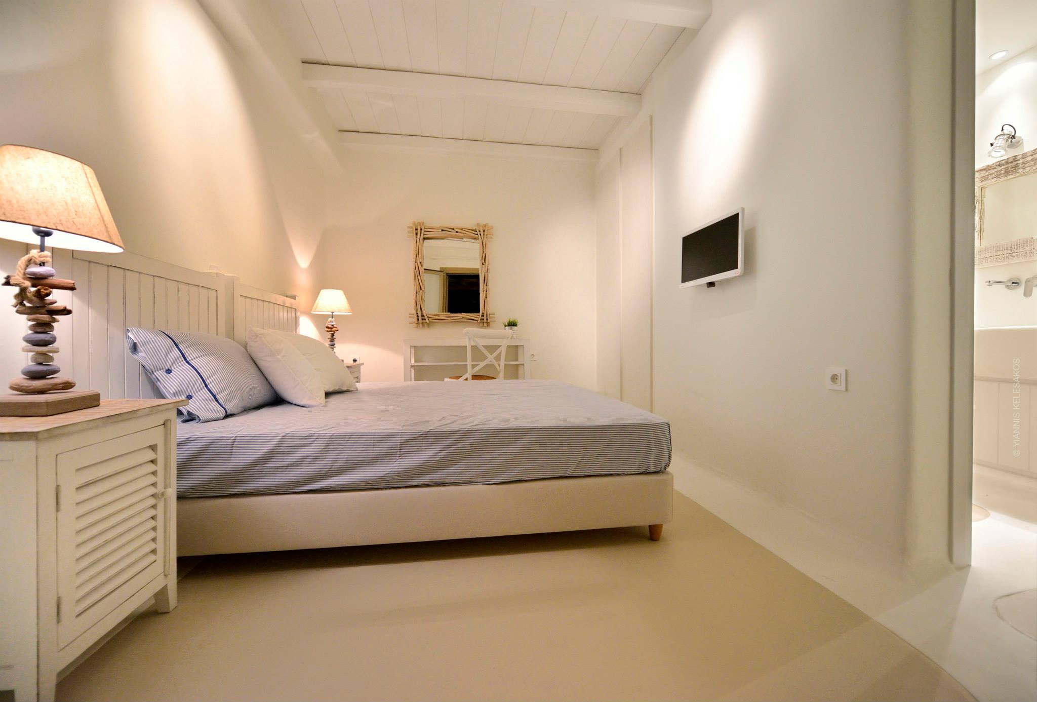 Erato Gallary Image 6