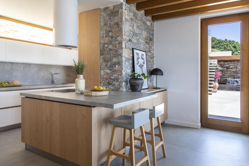 Hilaria Gallery Image 6