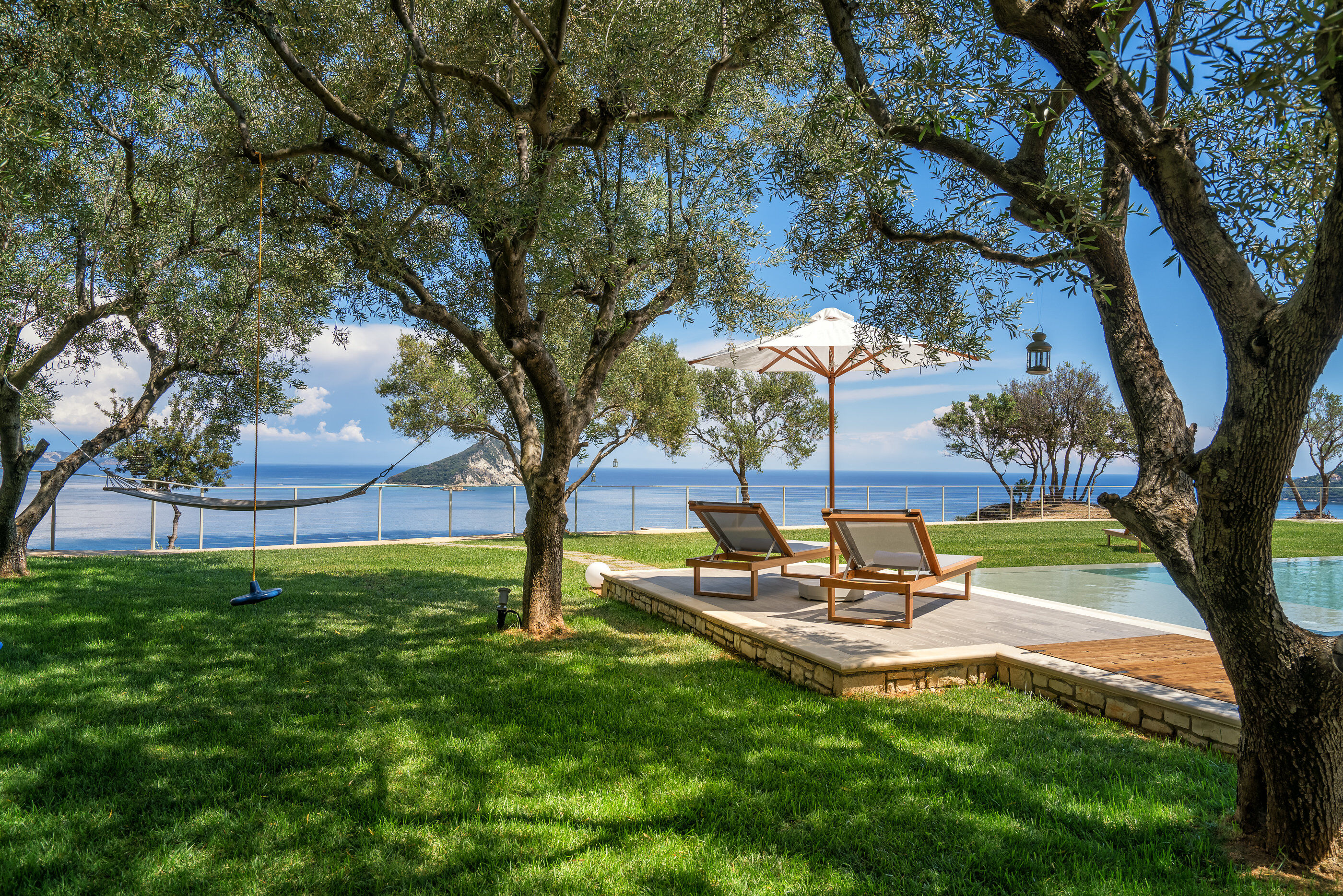 Ionian Queen Gallary Image 5