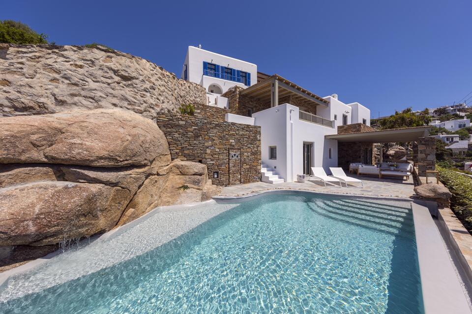 Themis Gallery Image 1