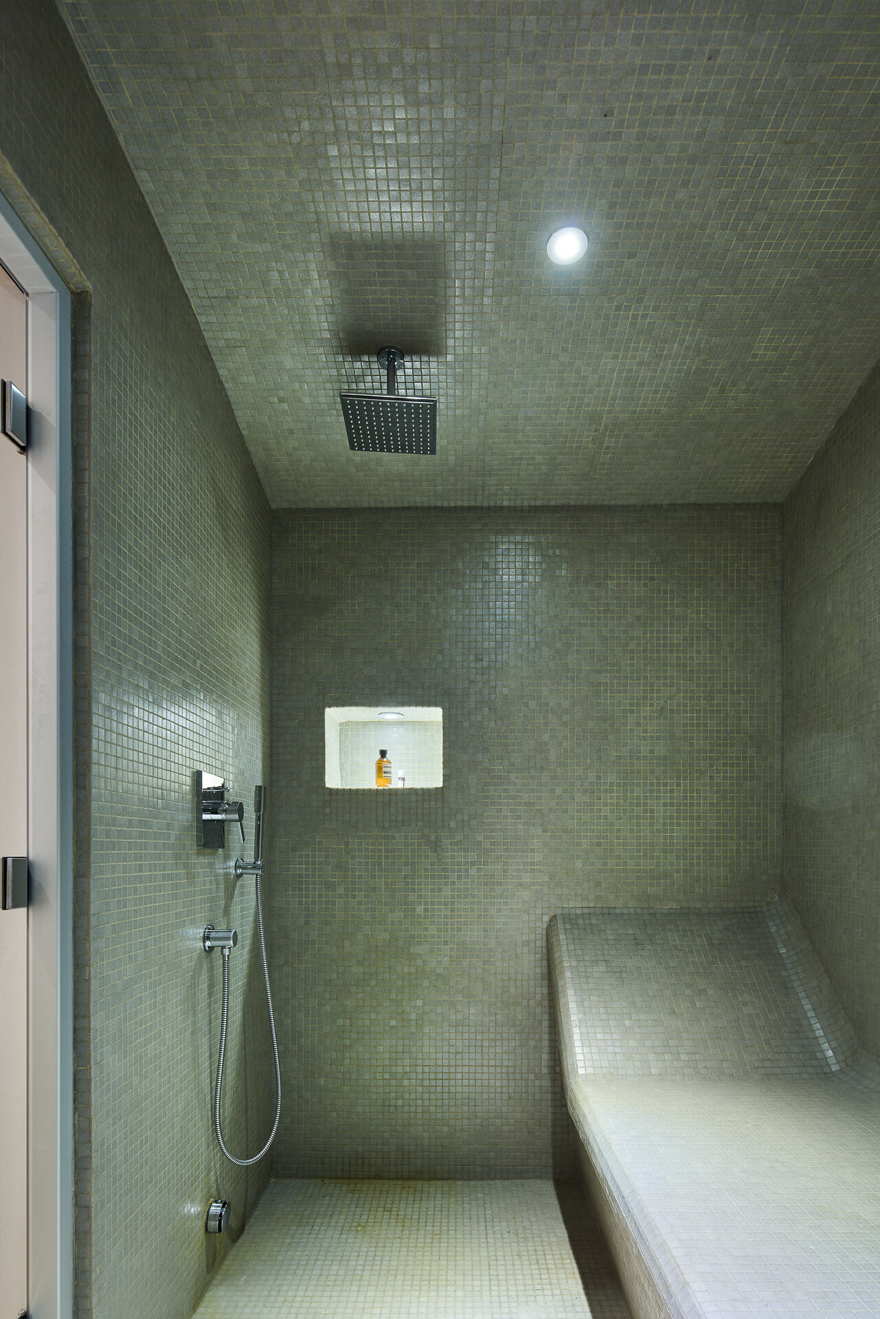 L'ansa Gallary Image 2