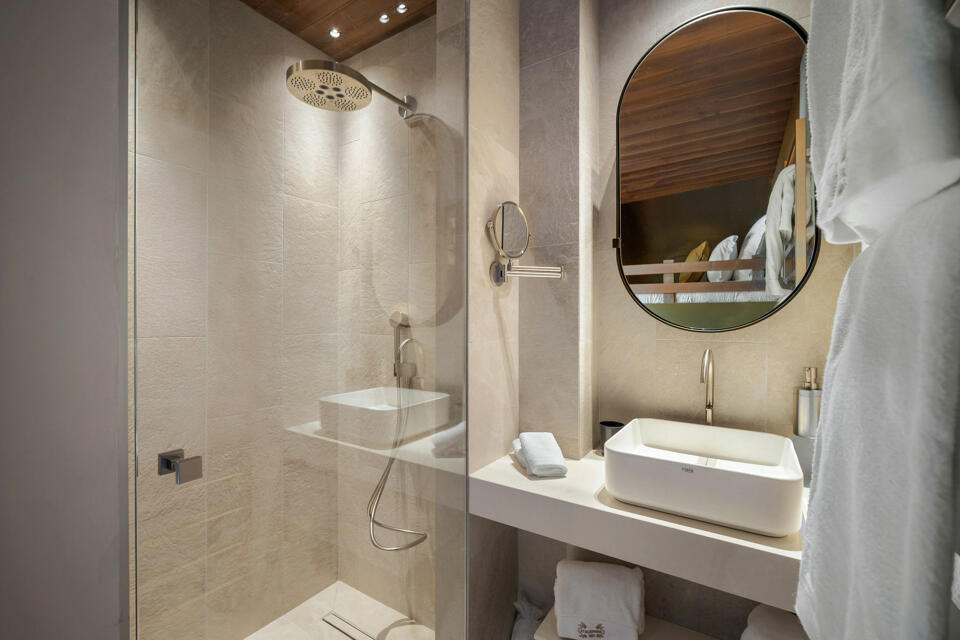 Apartment Atmosphere - 401 Gallery Image 2