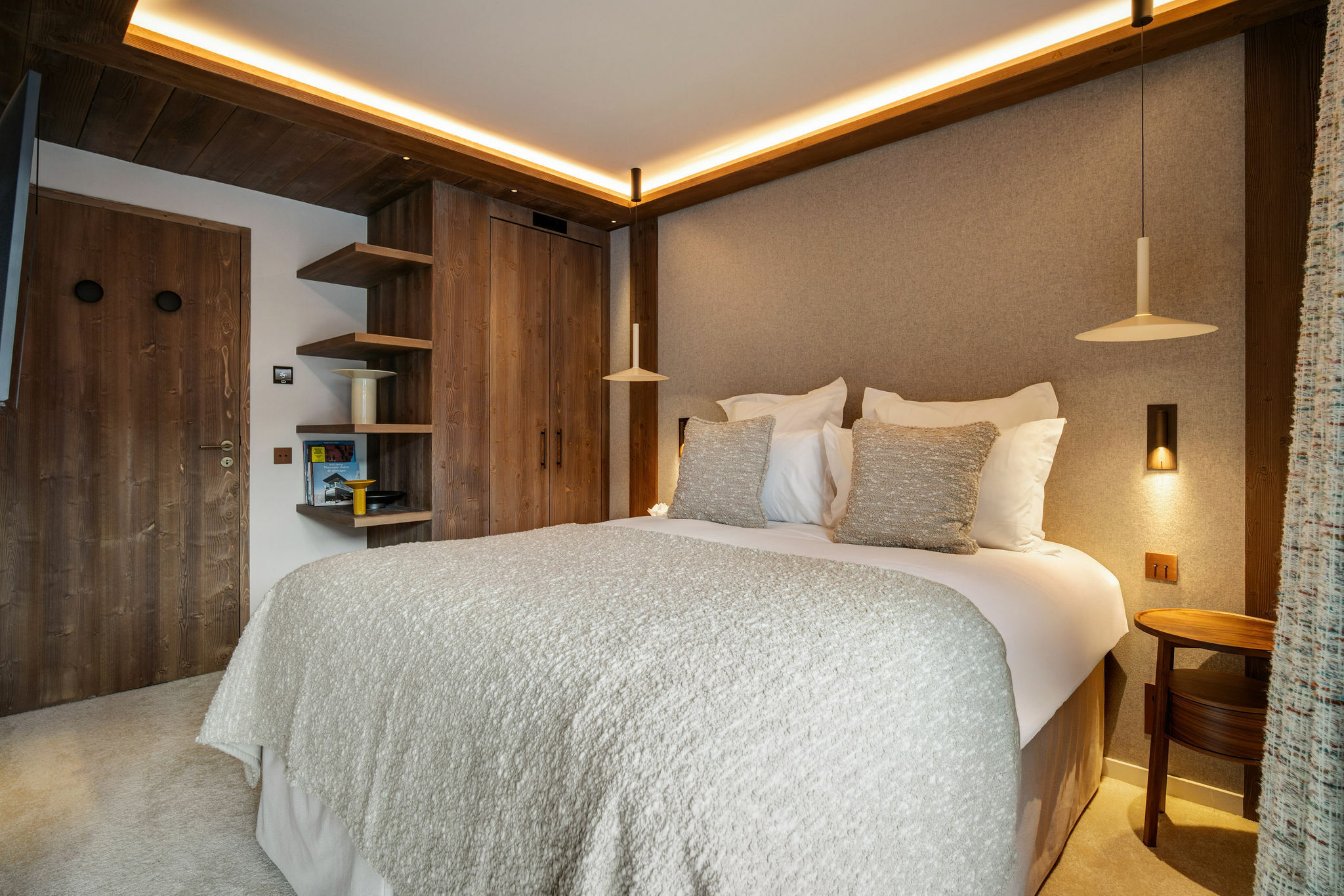Apartment Atmosphere - 602 Gallery Image 2