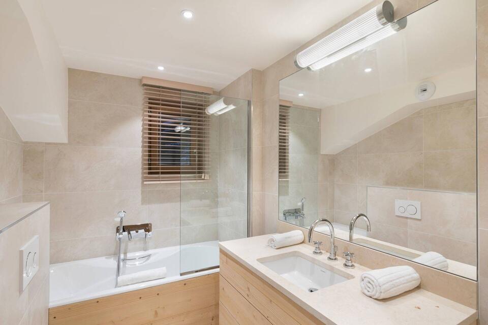 Apartment Gelinotte 4 Gallery Image 6