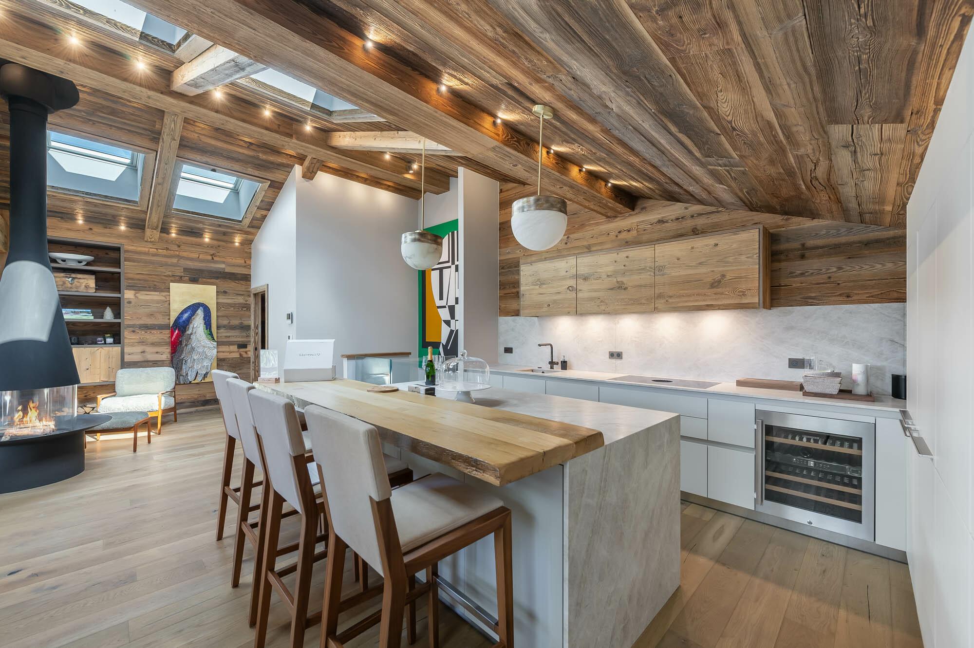 apartment-stallion-a24-image-5