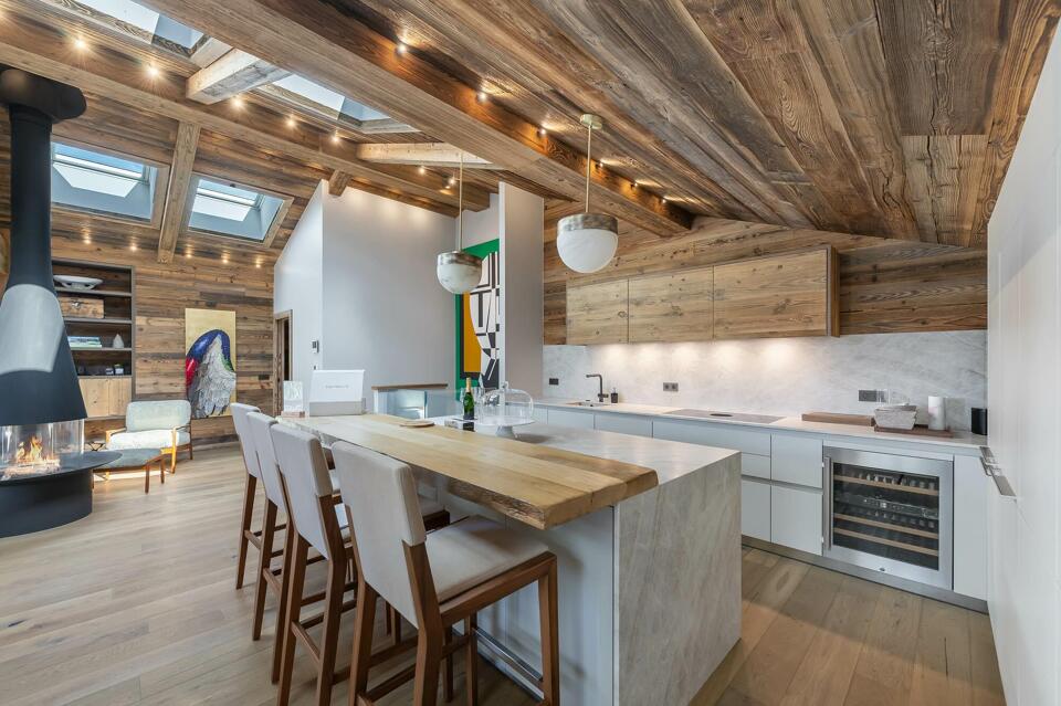 Apartment Stallion A24 Gallery Image 5