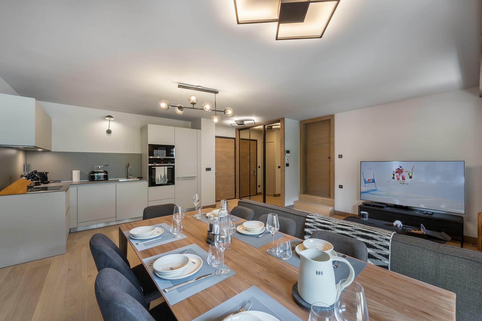 apartment-stallion-b12-image-6