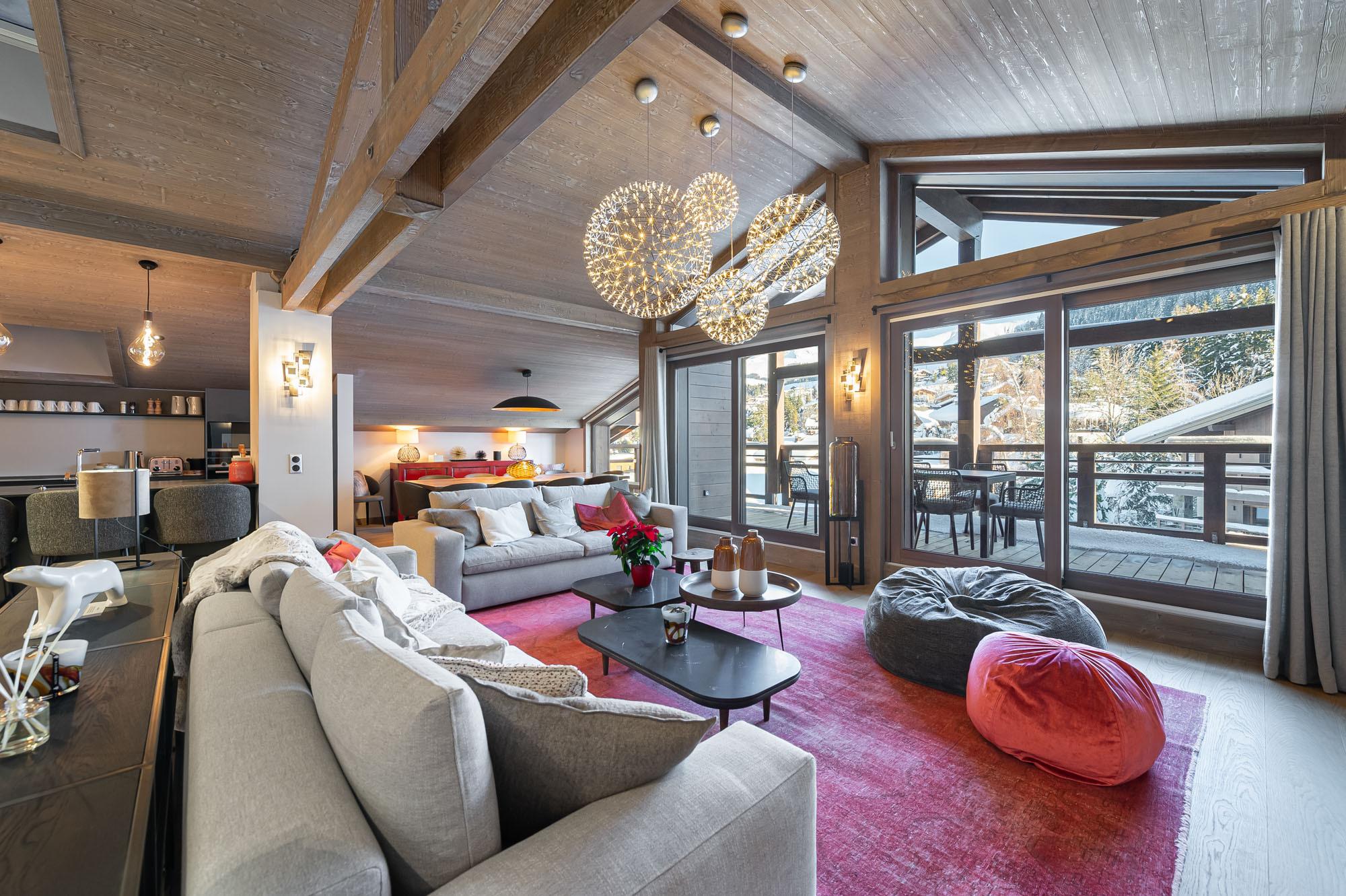 apartment-stallion-penthouse-d22-image-2