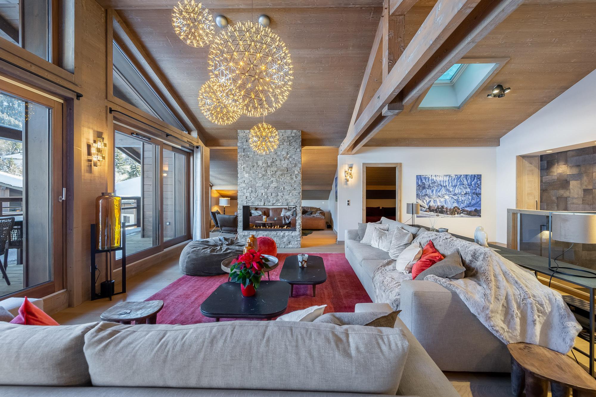 apartment-stallion-penthouse-d22-image-3