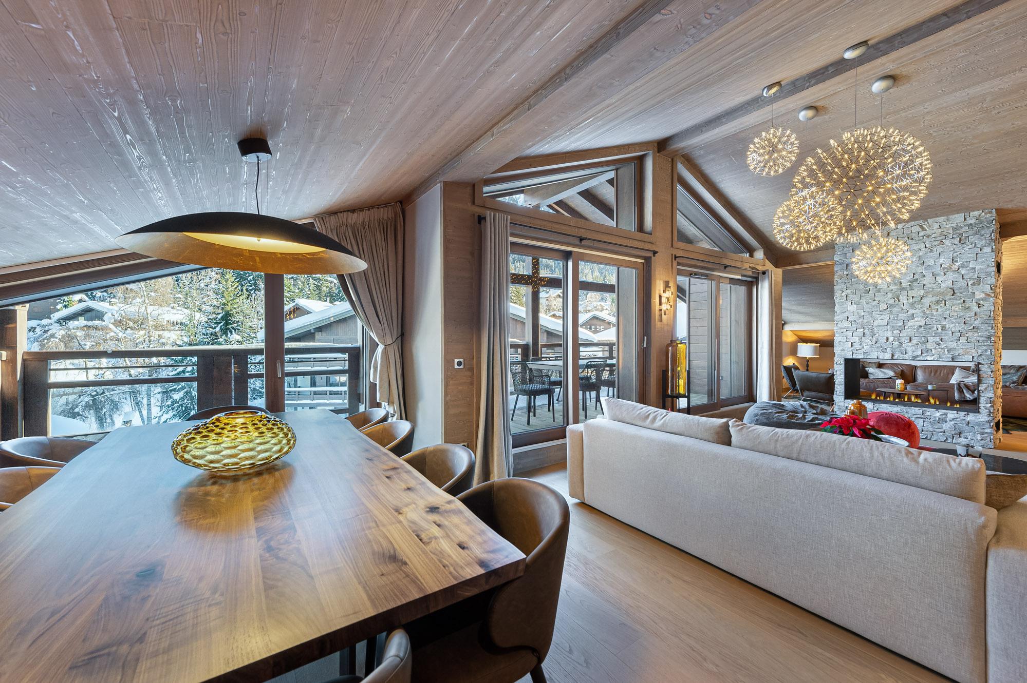 apartment-stallion-penthouse-d22-image-4