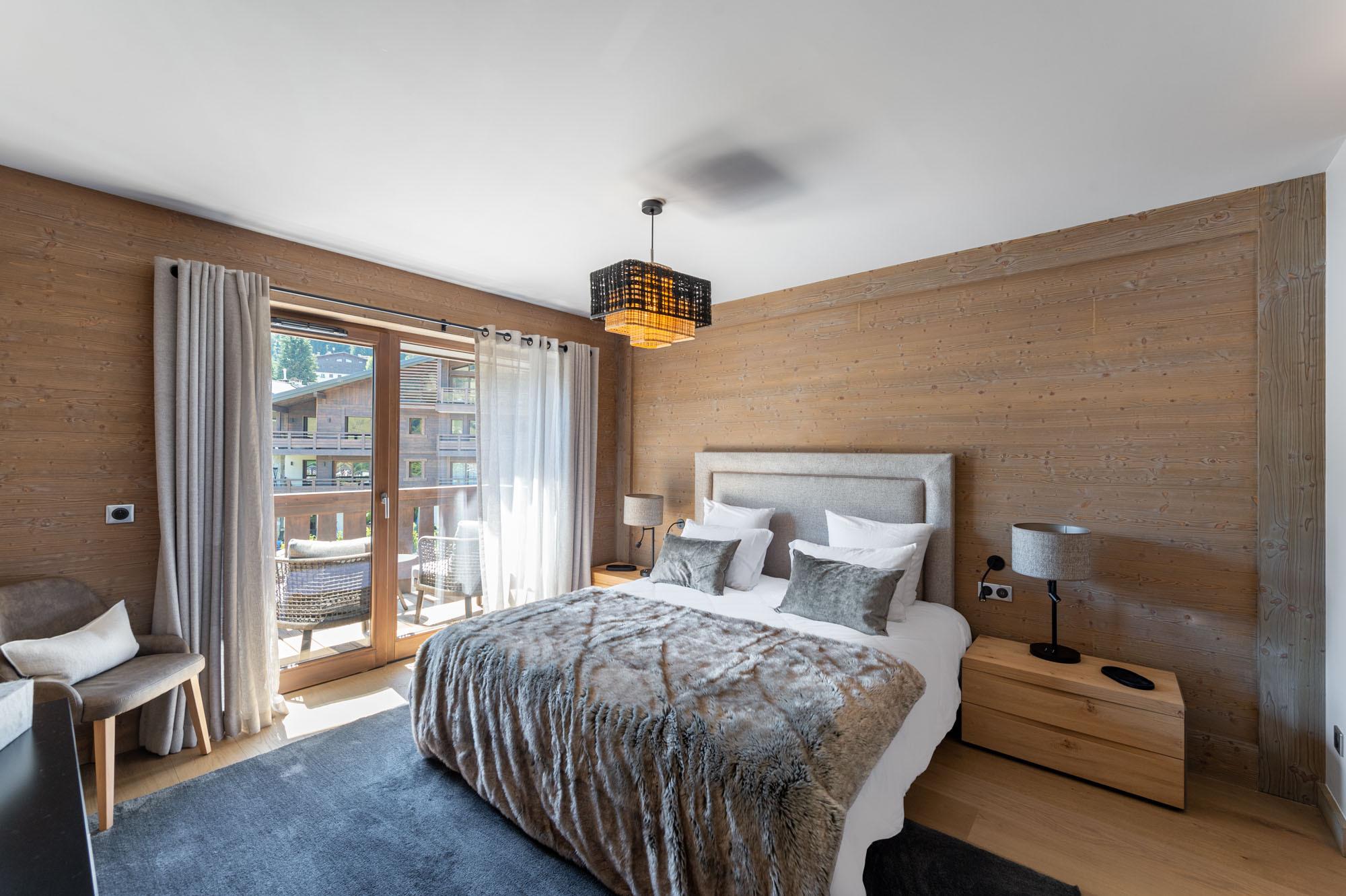 apartment-stallion-penthouse-d22-image-10