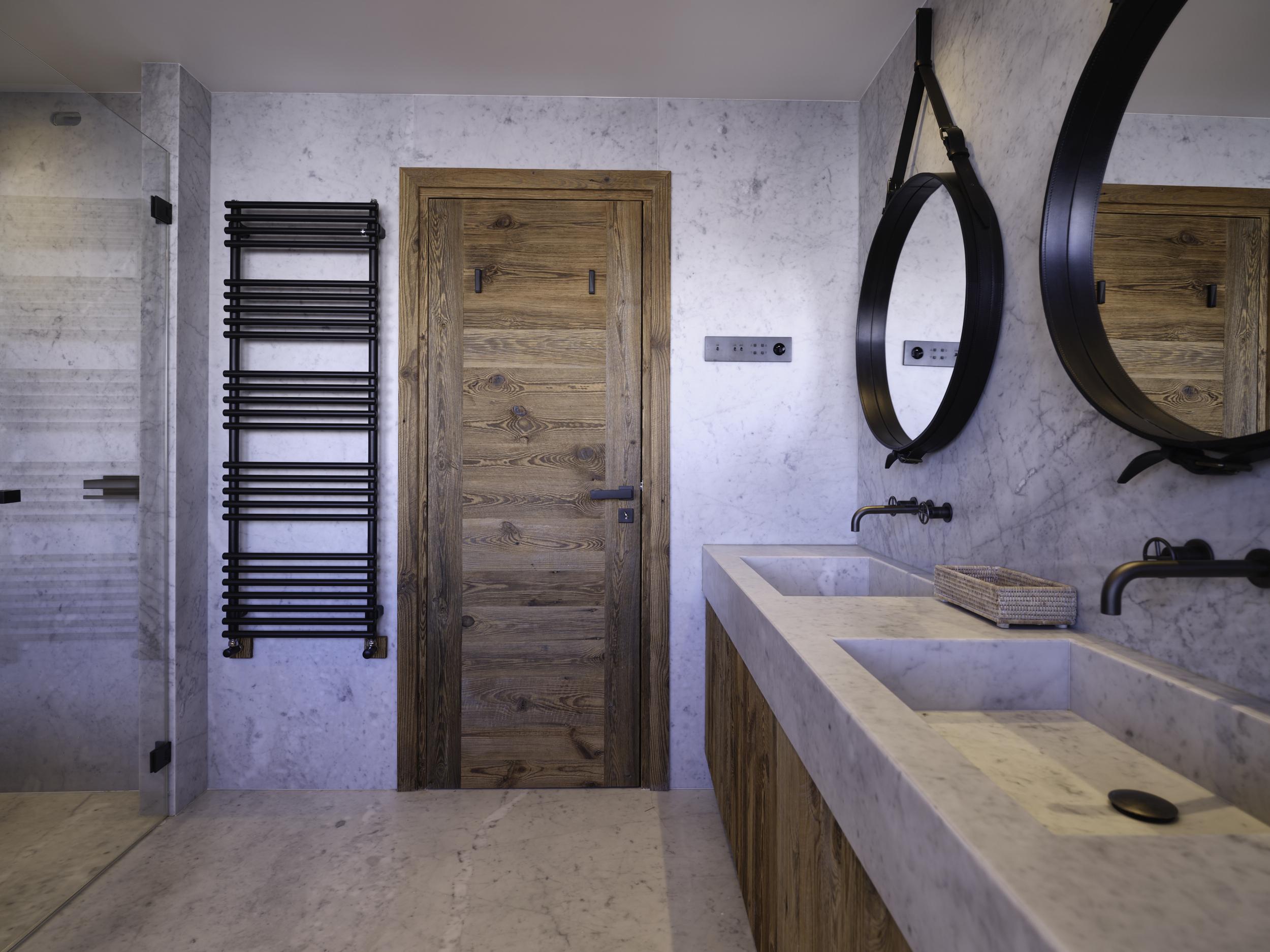 Chalet Apollo Gallery Image 1