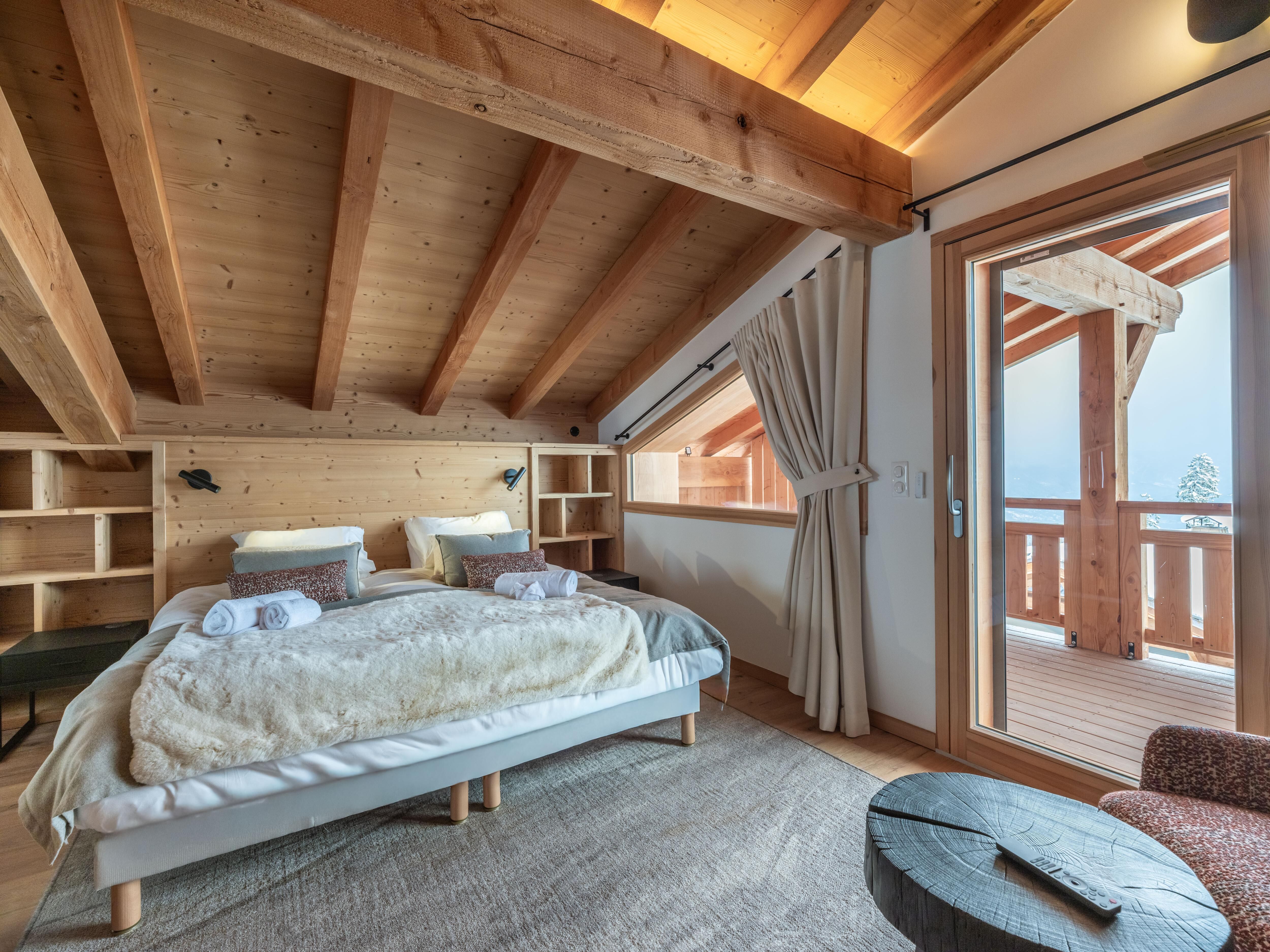 Chalet Combe loups 3 Gallery Image 1