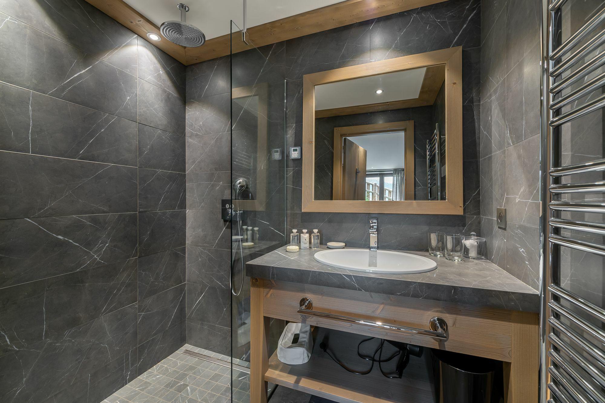 Chalet Continental Gallery Image 6