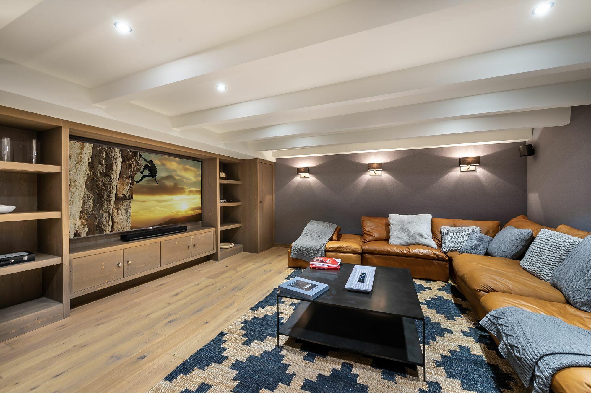 Chalet Continental Gallery Image 1