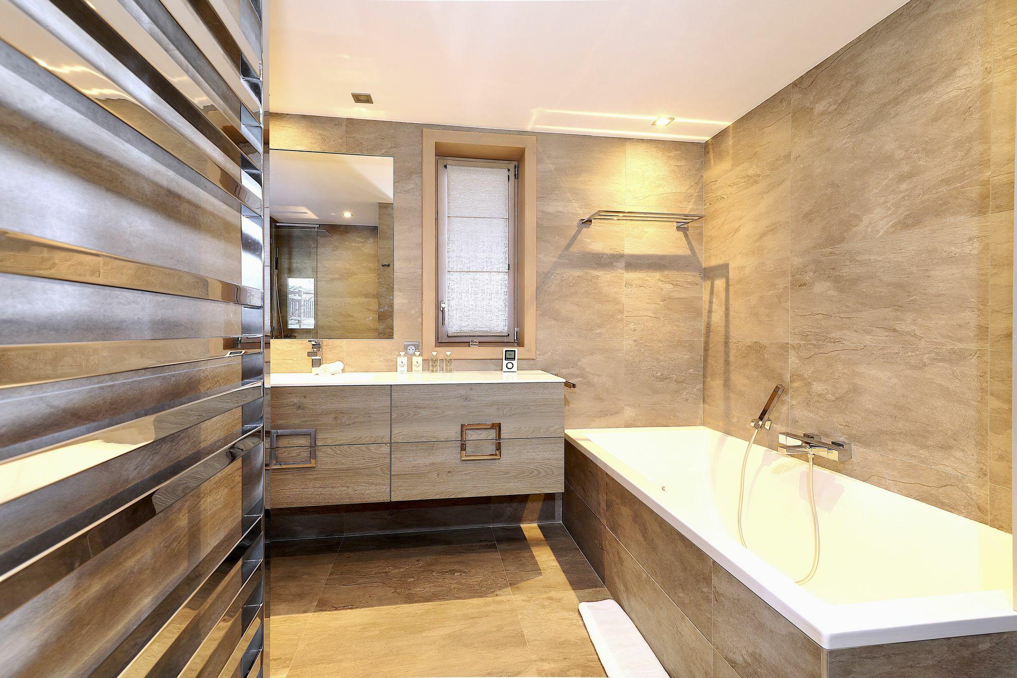 Chalet Cortina Gallery Image 3