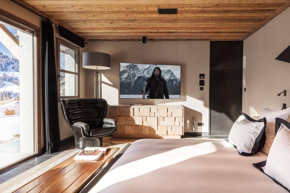 Chalet Cyanella Gallery Image 2