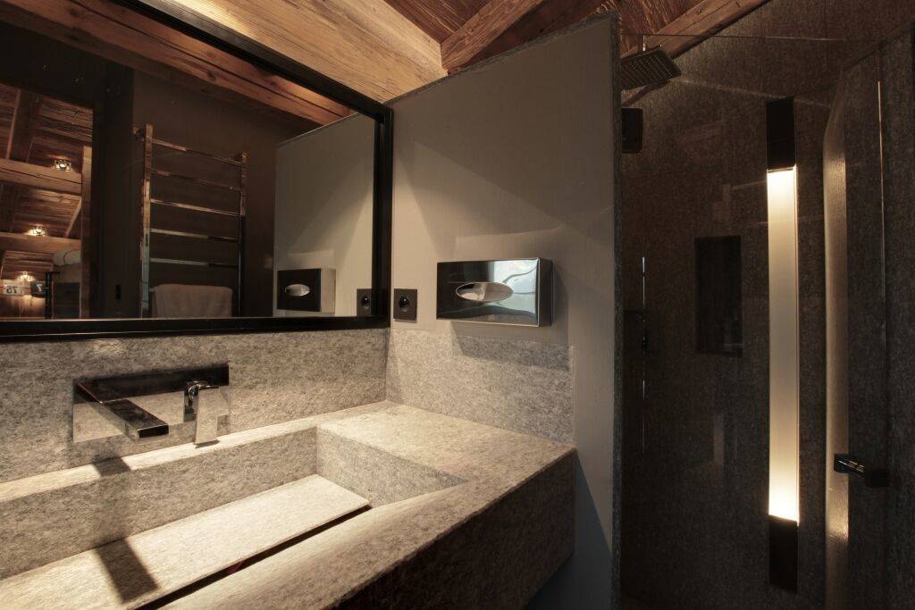 Chalet Cyanella Gallery Image 6