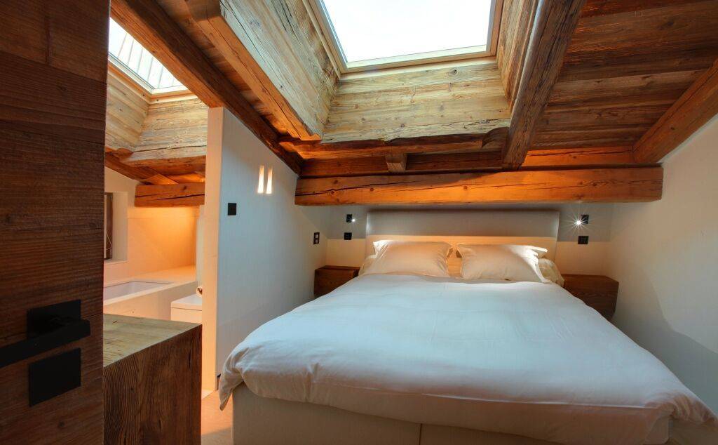 Chalet Cyanella Gallery Image 3