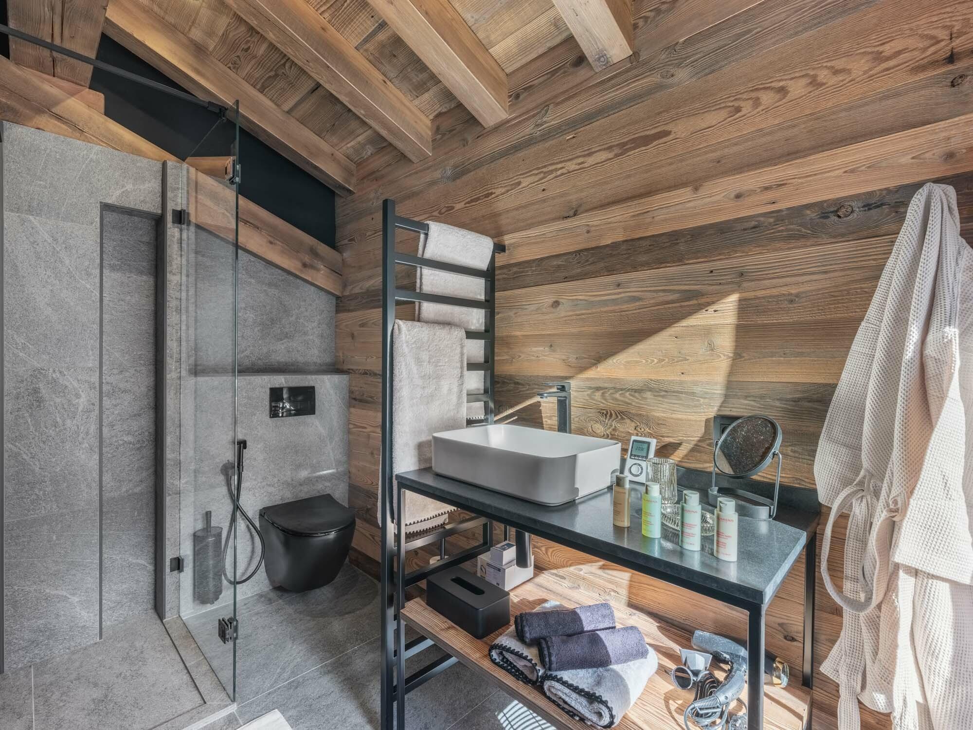 Chalet D'Ema Gallery Image 3