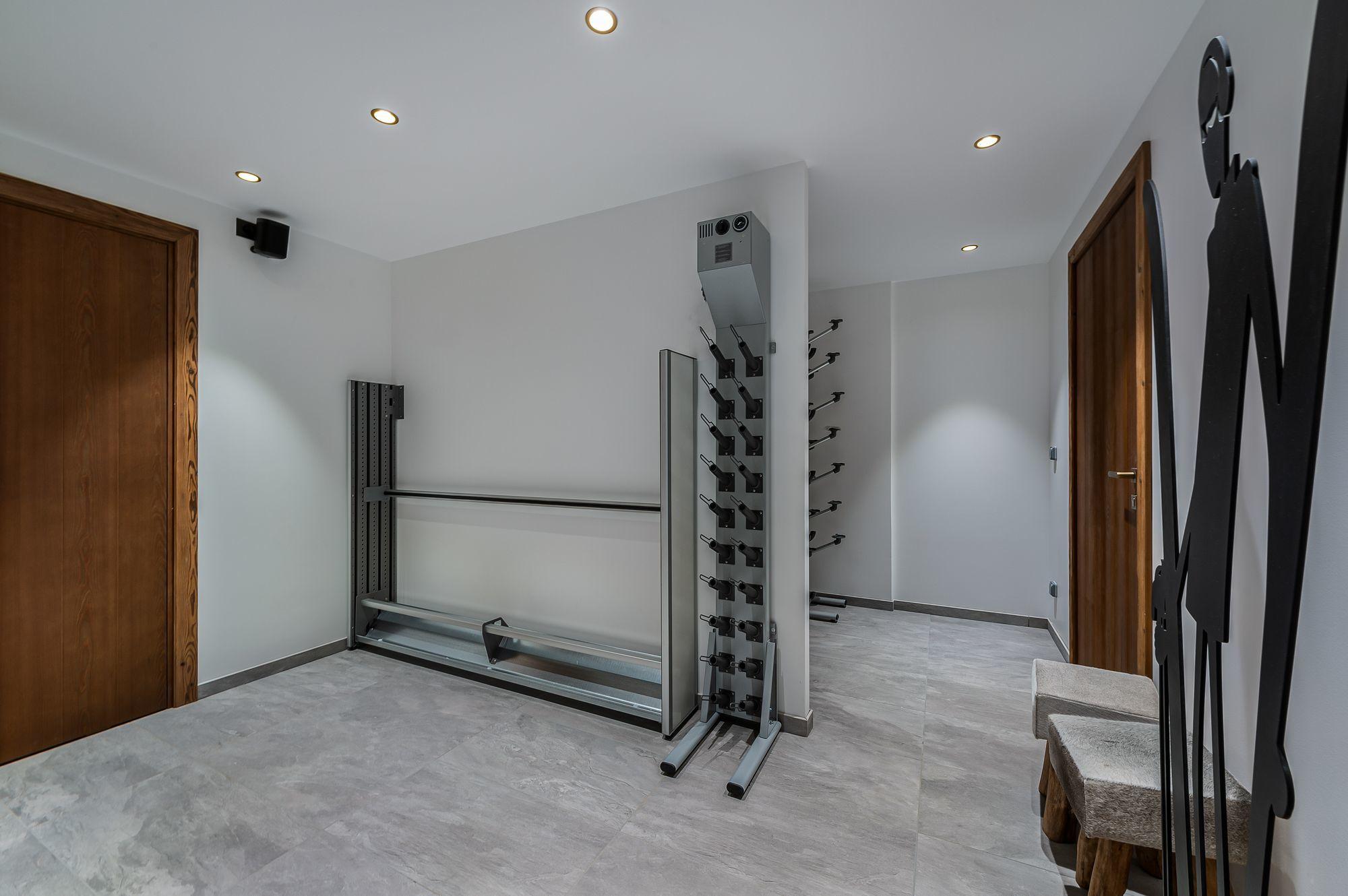 Chalet Divinity Gallery Image 6