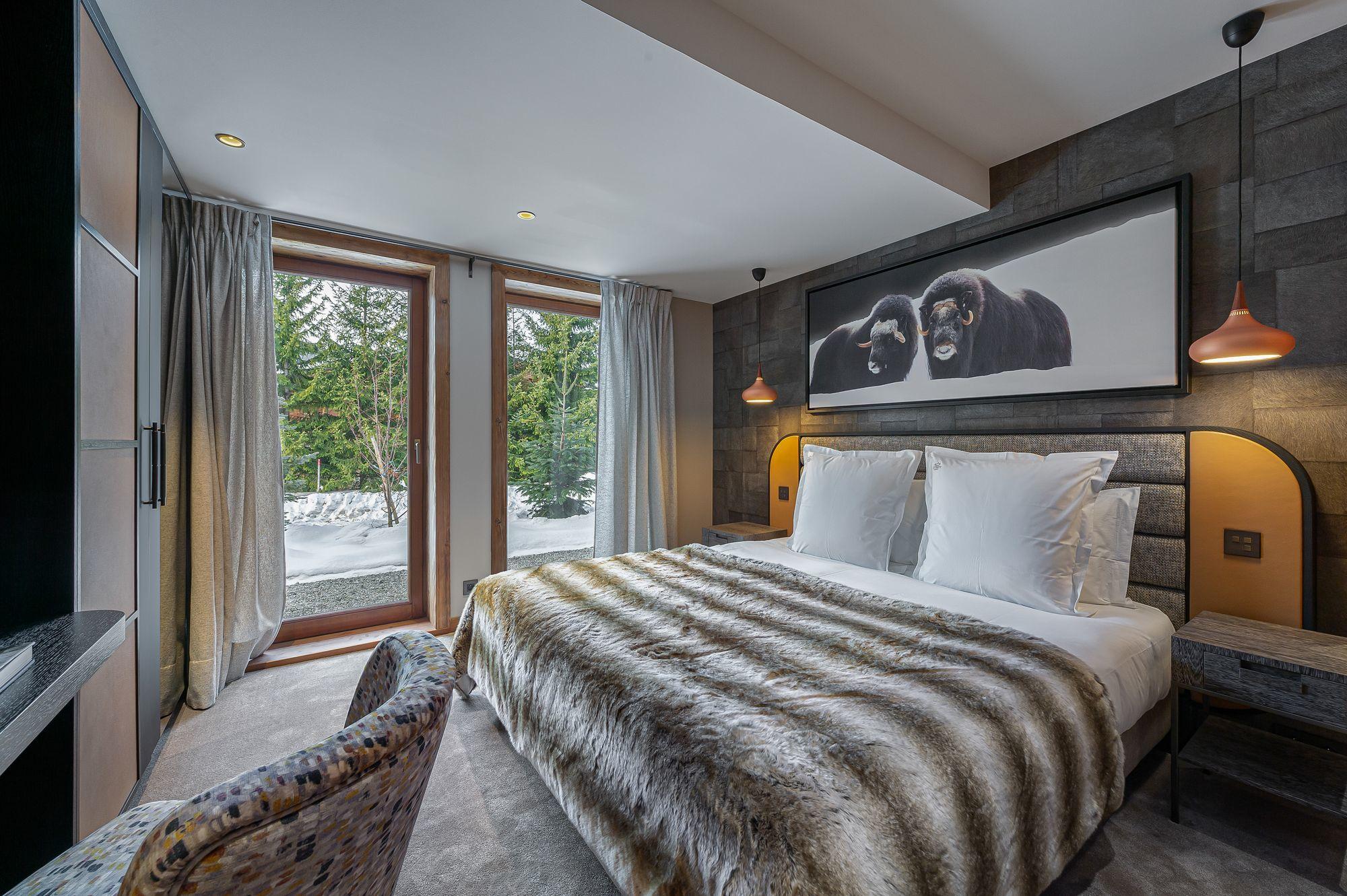 Chalet Divinity Gallery Image 3