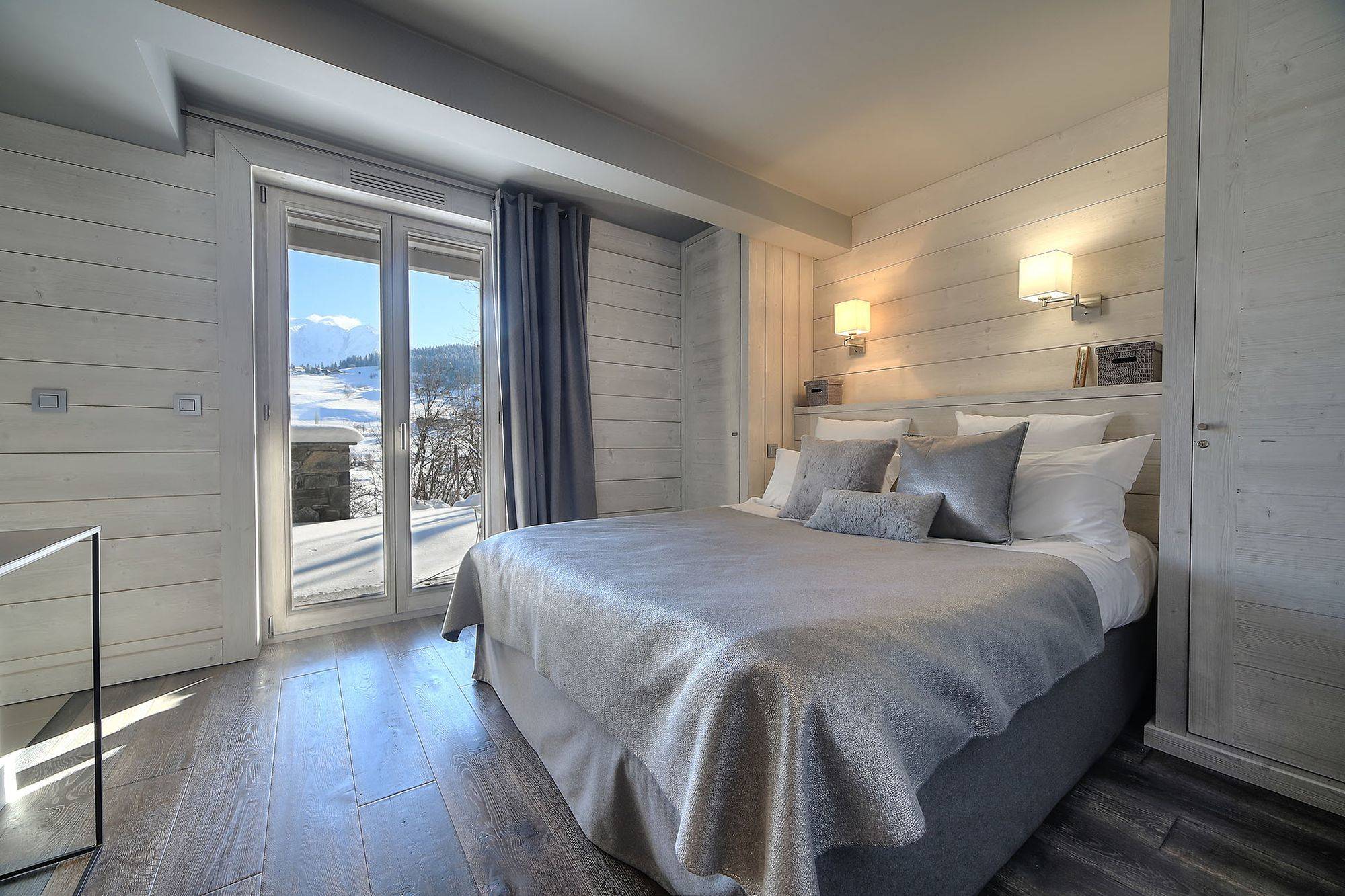 Chalet Eagle Gallery Image 5