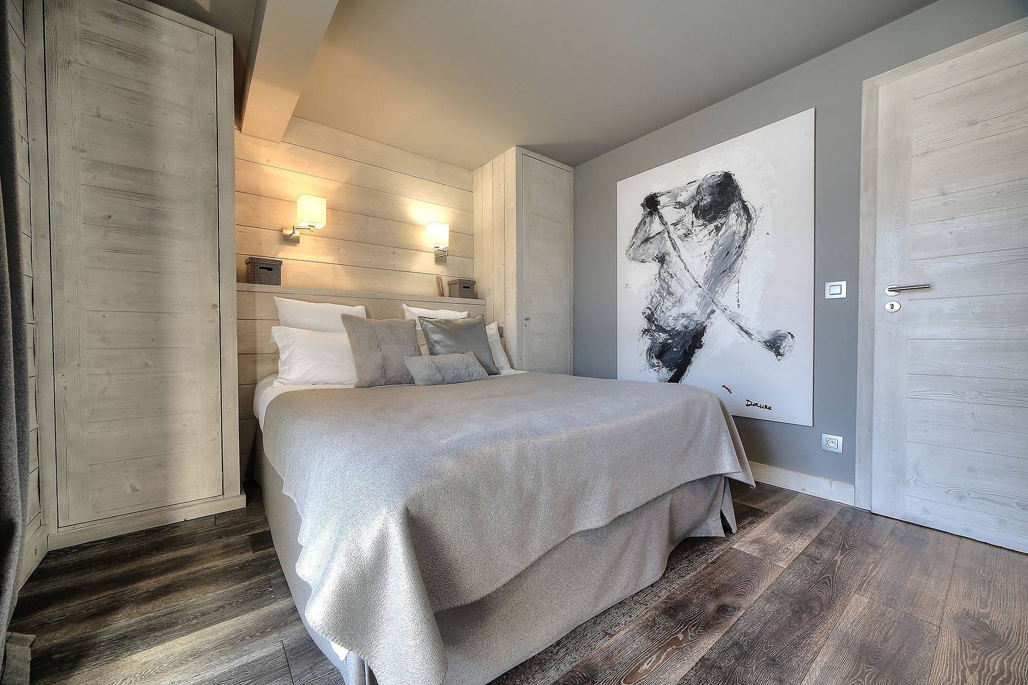 Chalet Eagle Gallery Image 1