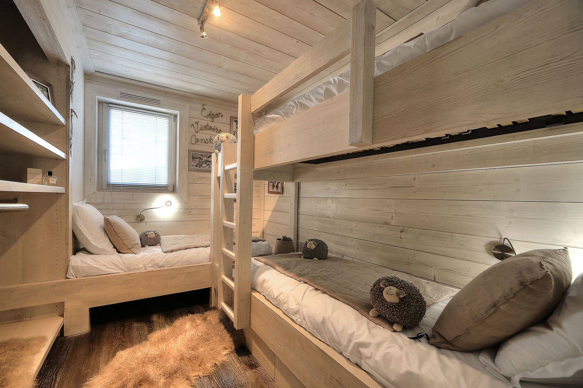 Chalet Eagle Gallery Image 2