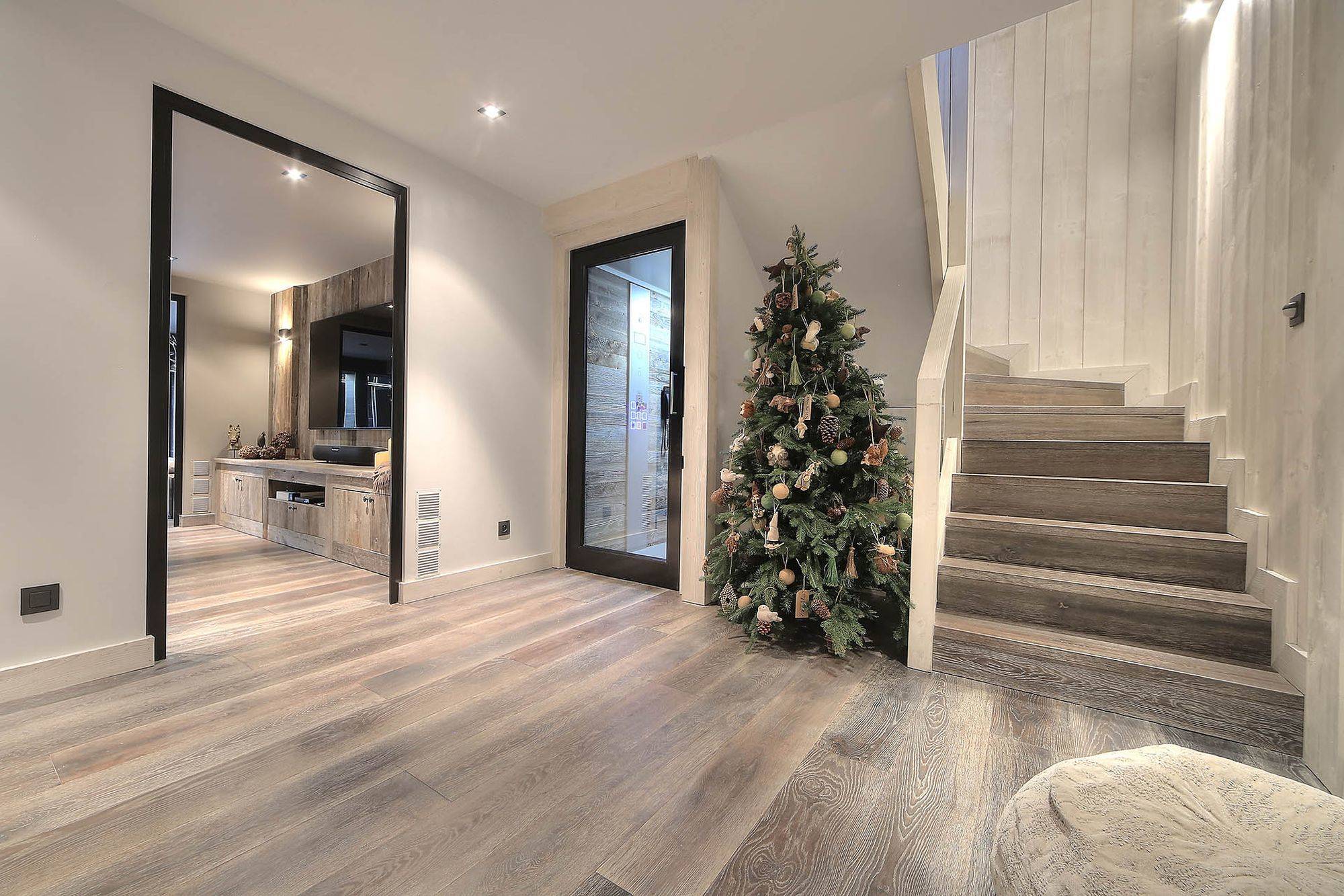 Chalet Eagle Gallery Image 4