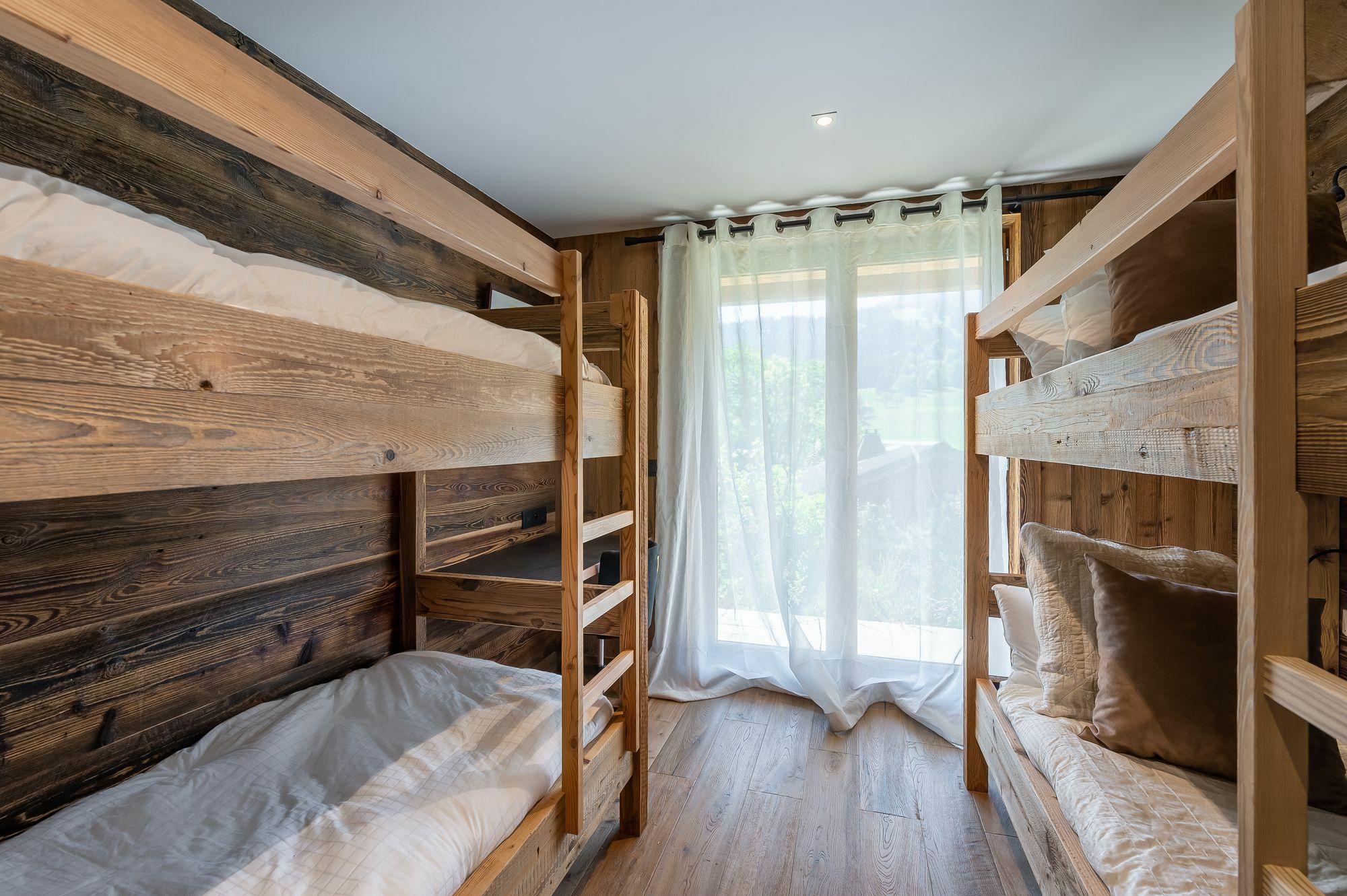 Chalet Eastwood Gallery Image 6